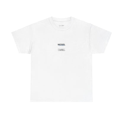 REGULAR FIT MODEL TEE